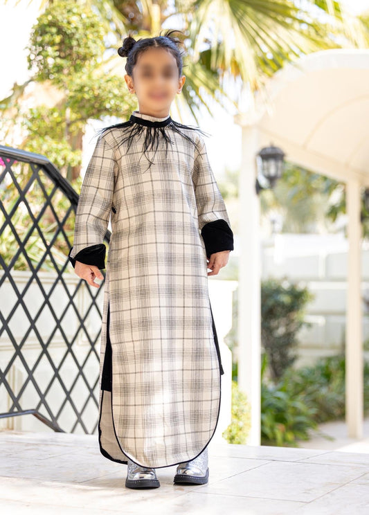 Model 4 | plaid pattern dress +black velvet short