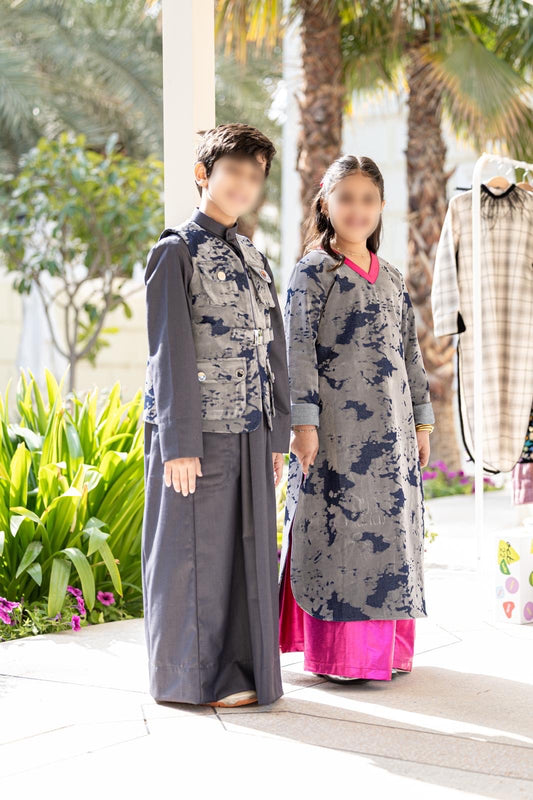 Model 1 | Denim Top+Pink Skirt