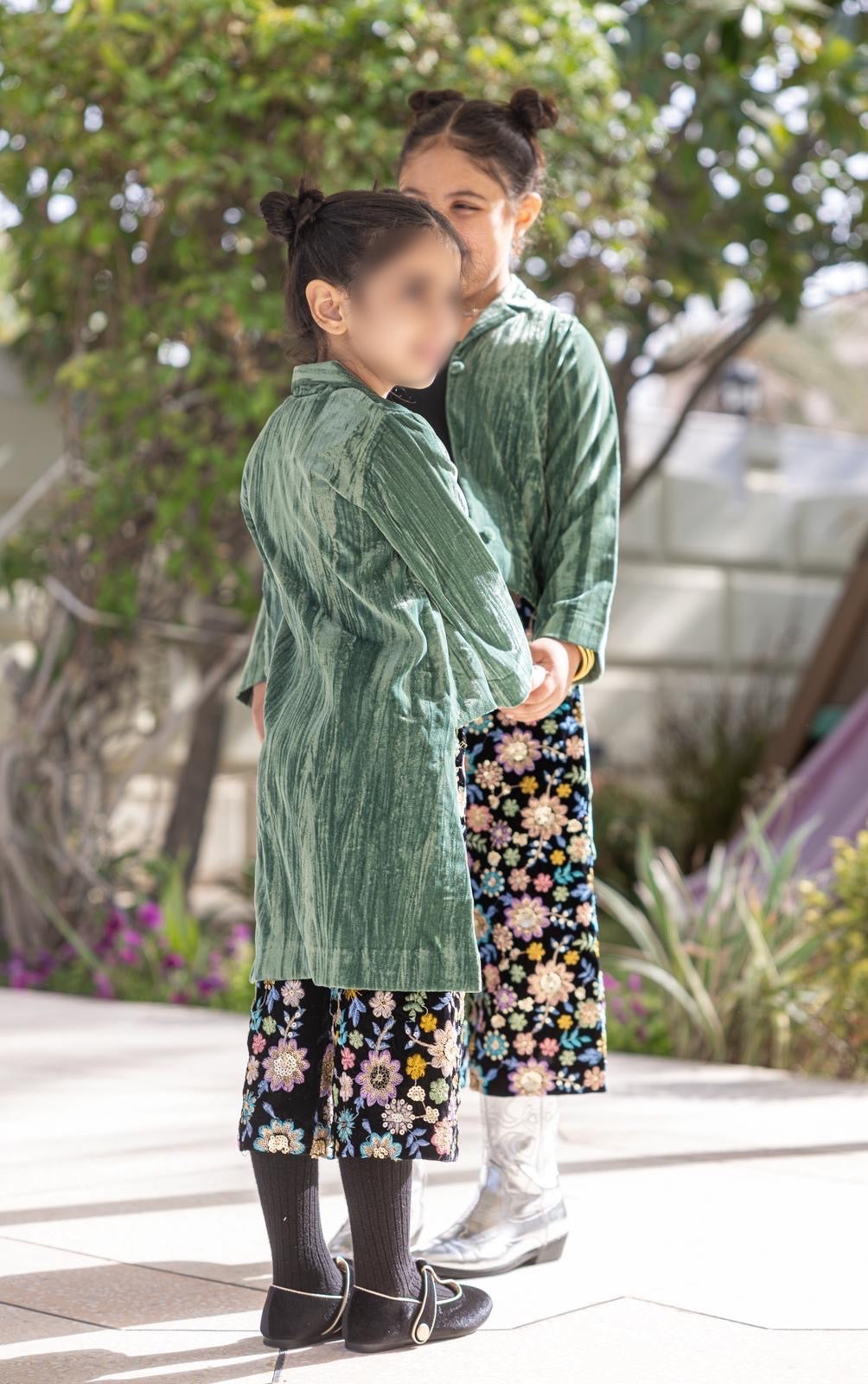 Model 2 | Velvet floral - GREEN