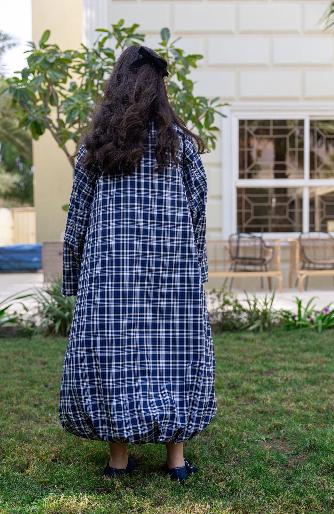 Model 5 | CHECKERED BESHT - DRESS DANTEL - BLUE
