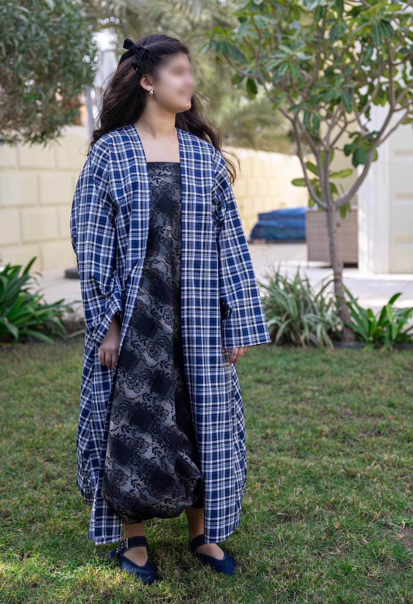 Model 5 | CHECKERED BESHT - DRESS DANTEL - BLACK